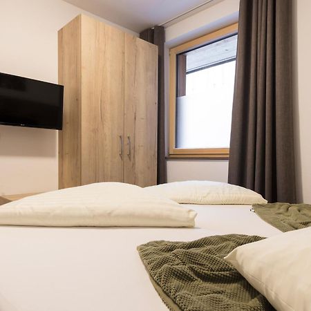 Aparthotel Herzblick Gmbh 湖城 外观 照片