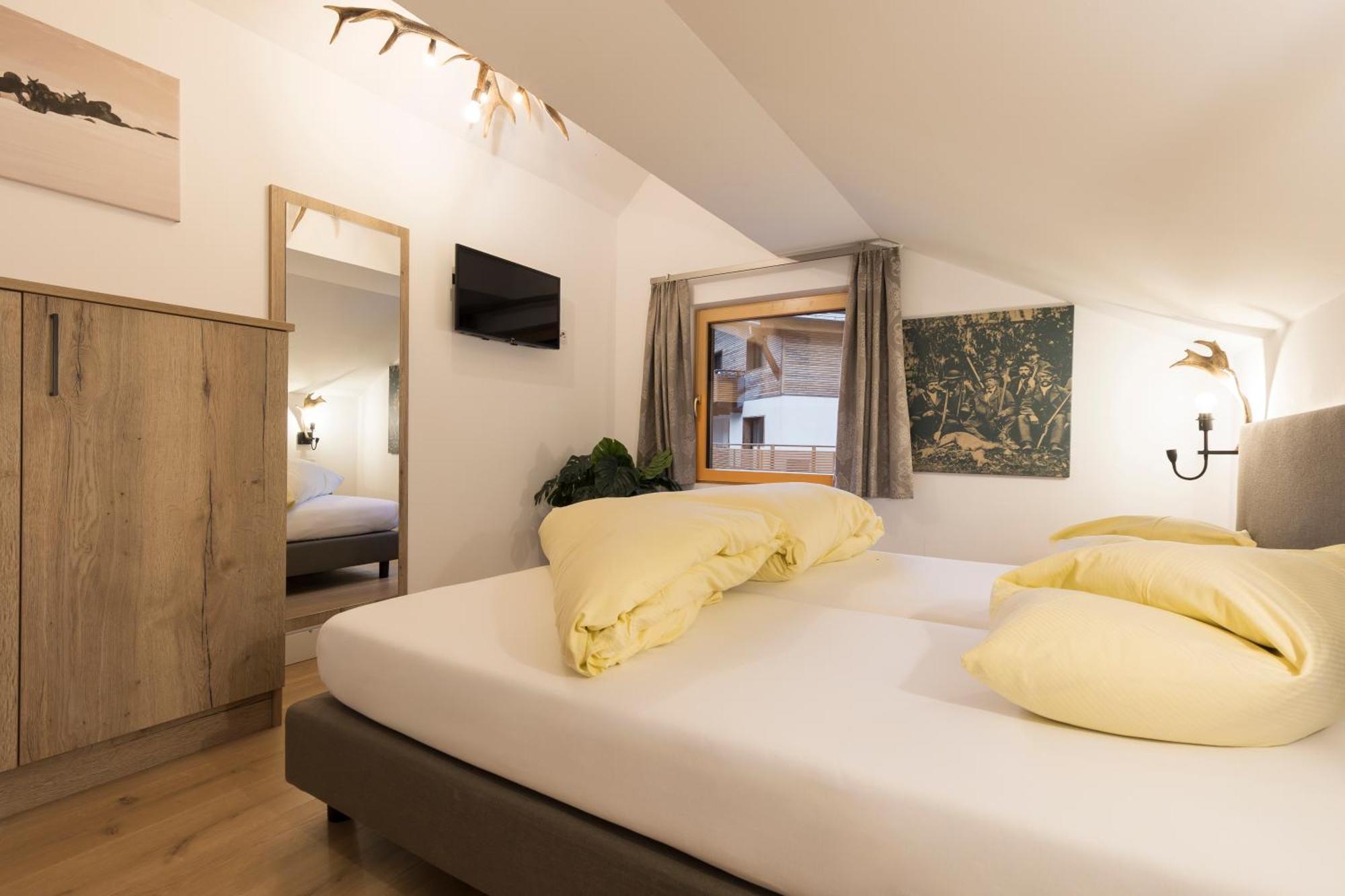 Aparthotel Herzblick Gmbh 湖城 外观 照片