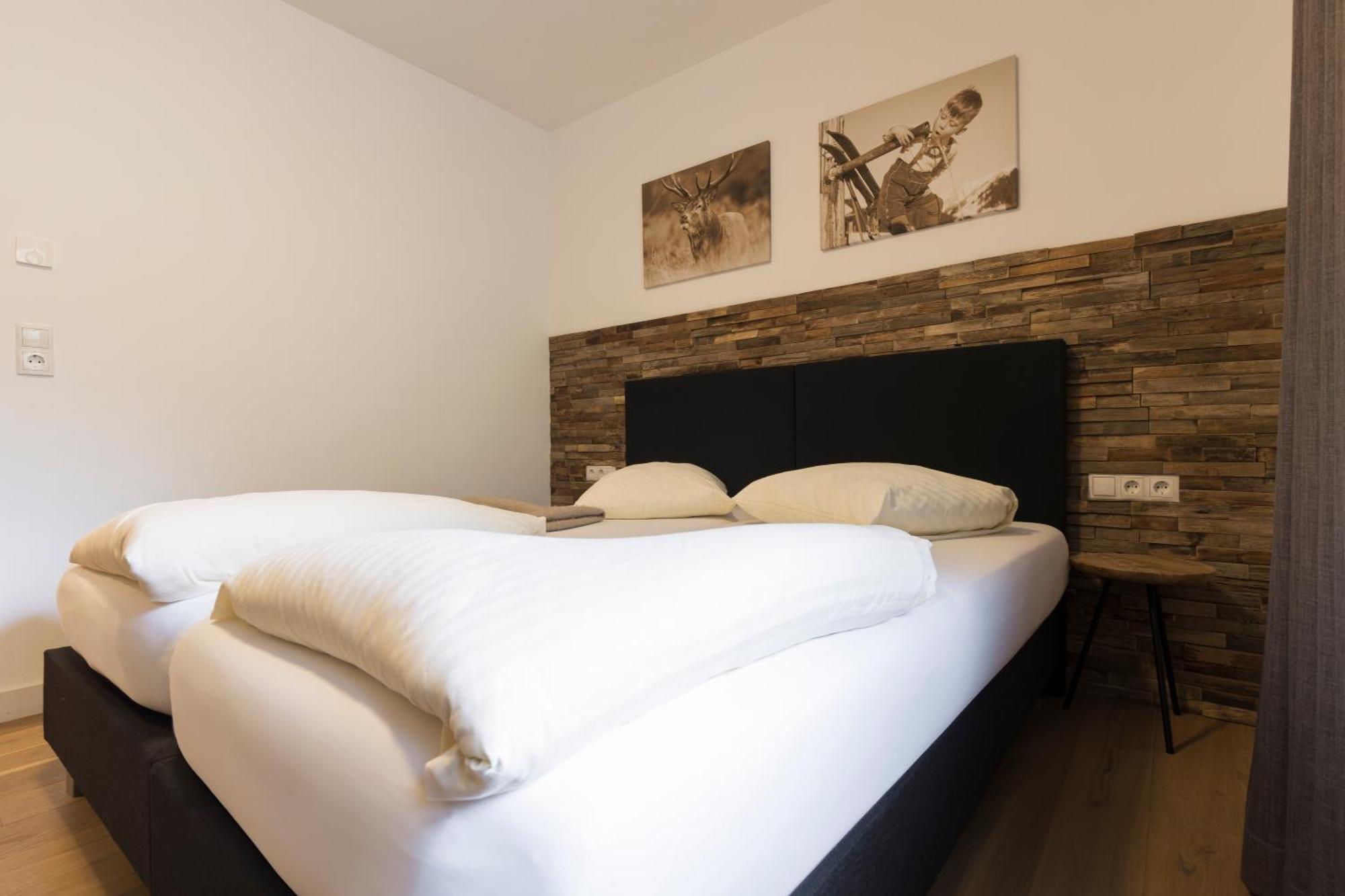 Aparthotel Herzblick Gmbh 湖城 外观 照片