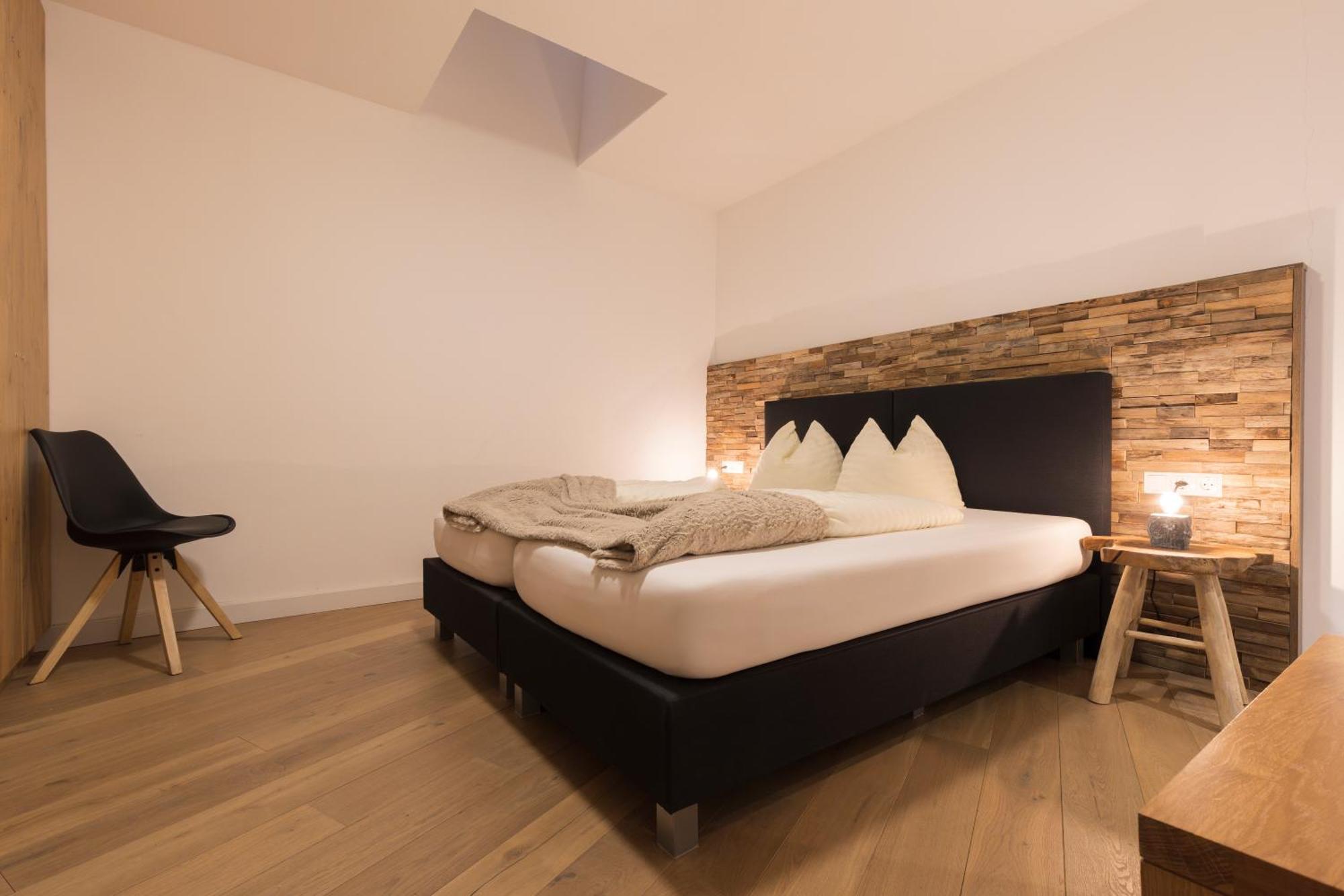 Aparthotel Herzblick Gmbh 湖城 外观 照片