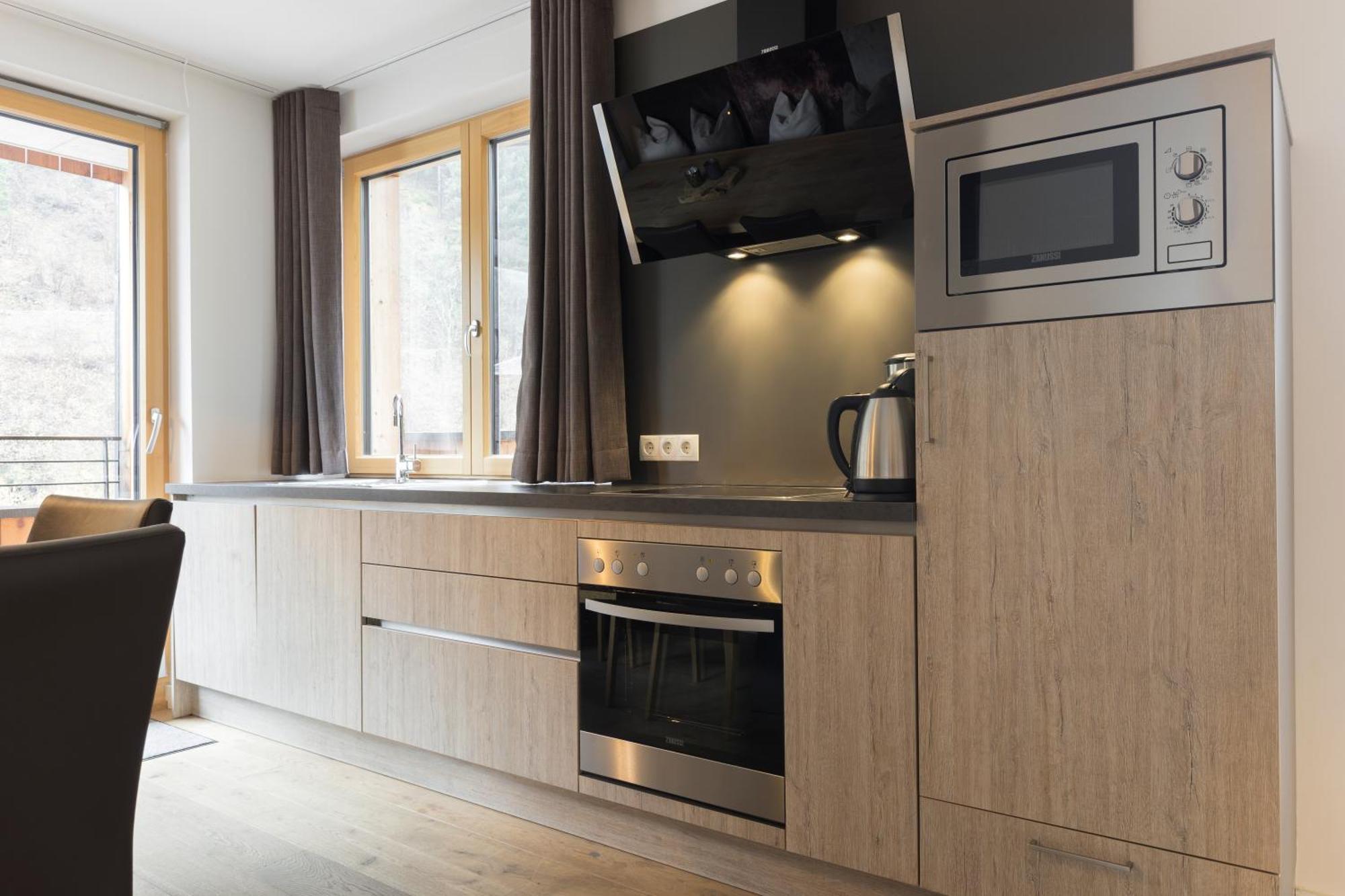 Aparthotel Herzblick Gmbh 湖城 外观 照片