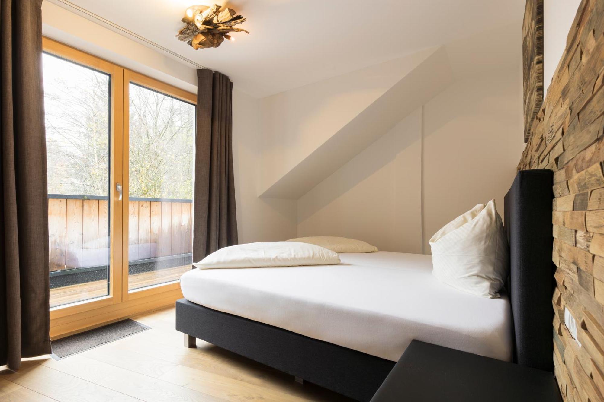 Aparthotel Herzblick Gmbh 湖城 外观 照片