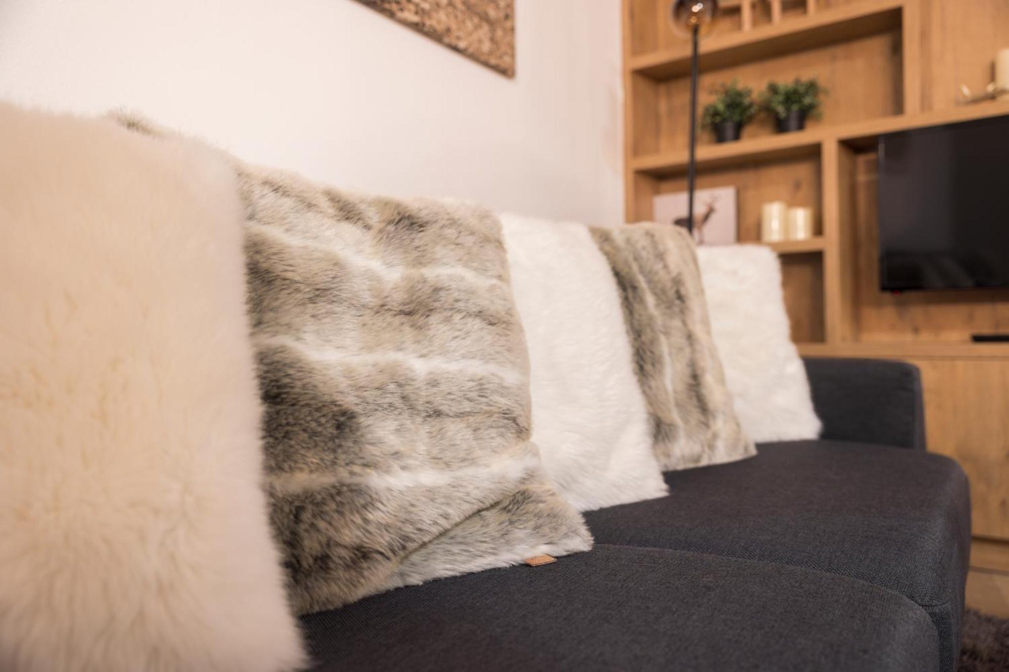 Aparthotel Herzblick Gmbh 湖城 外观 照片