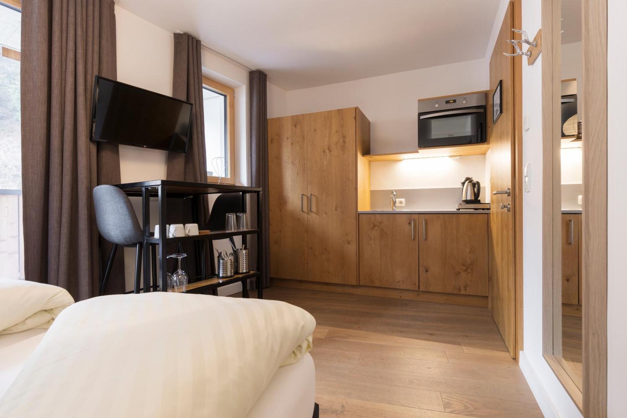 Aparthotel Herzblick Gmbh 湖城 外观 照片